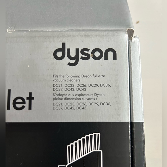 Dyson Total Clean Kit - Picture 3 of 5